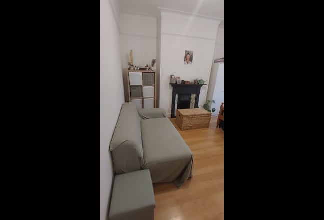 Massive bedroom, all bills included in Leyton Main Photo