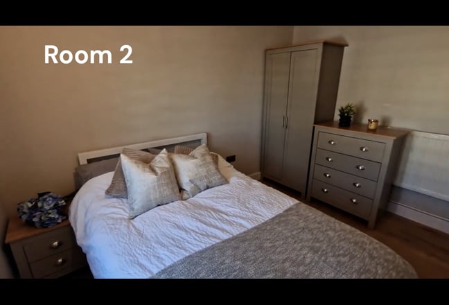 Luxurious Rooms Close to Basildon Town Centre Main Photo