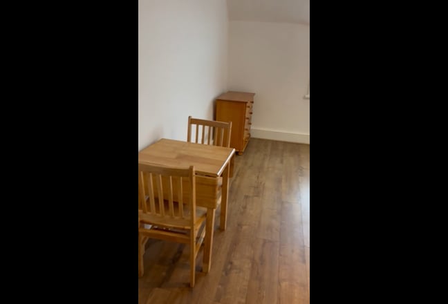 Delightful Studio Flat In Prime Location Main Photo