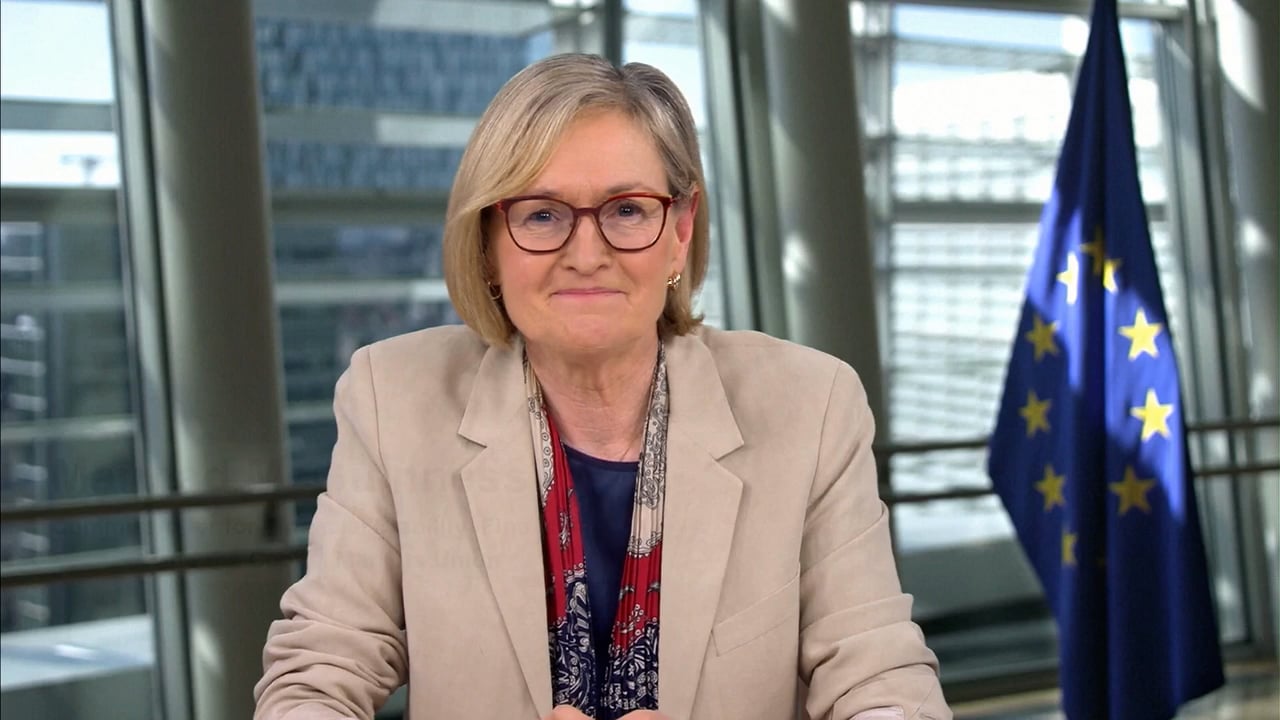 EMW24: Ask me anything session with Commissioner Mairead McGuinnes | Sacha, 15, Belgium