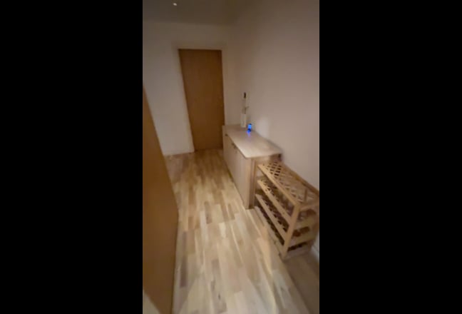 Double Bed /Own Bathroom/Bills inc/Gym/Jacuzzi Main Photo