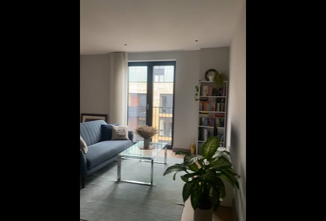 Double, En suite Room Available in Wandsworth Main Photo