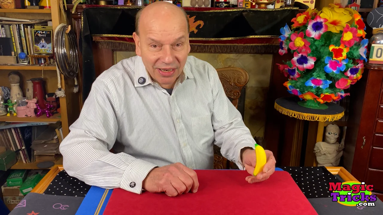 Smooth Multiplying Bananas Set - Sponge Foam | MagicTricks.com