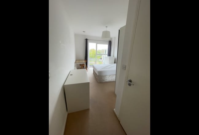 Ensuite Colindel double bedroom for single person  Main Photo