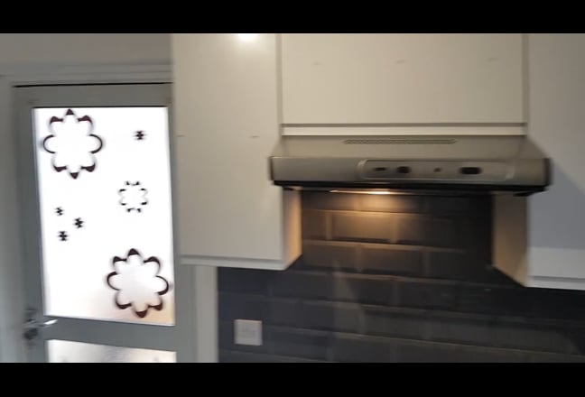 Video 1: Large Kitchen 