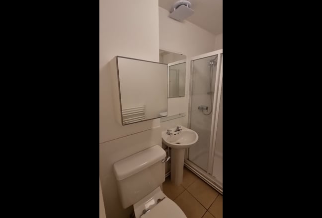 Amazing double studio in desirable area. Main Photo