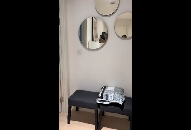 Double Ensuite Room Royal Wharf Main Photo