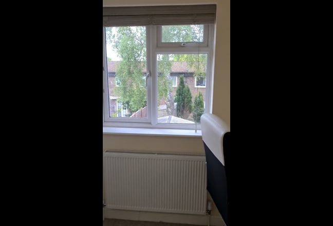 Video 1: Lovely comfortable room