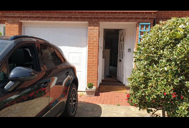 Video 1: Enternace Hallway