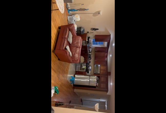 Spacious Private Room in a spacious apartment  Main Photo