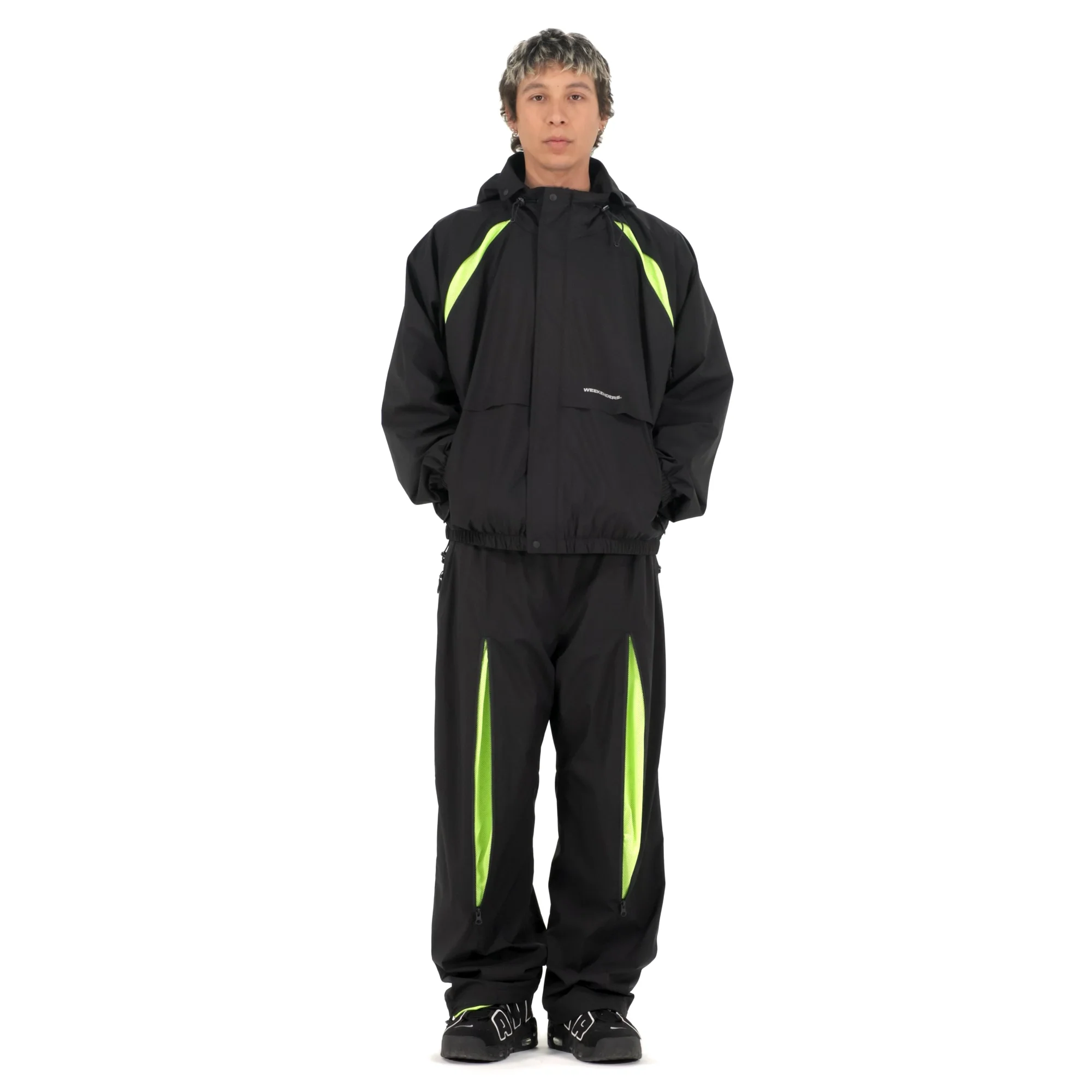 TECHNICAL WINDBREAKER PANTS | WKNDRS 공식몰