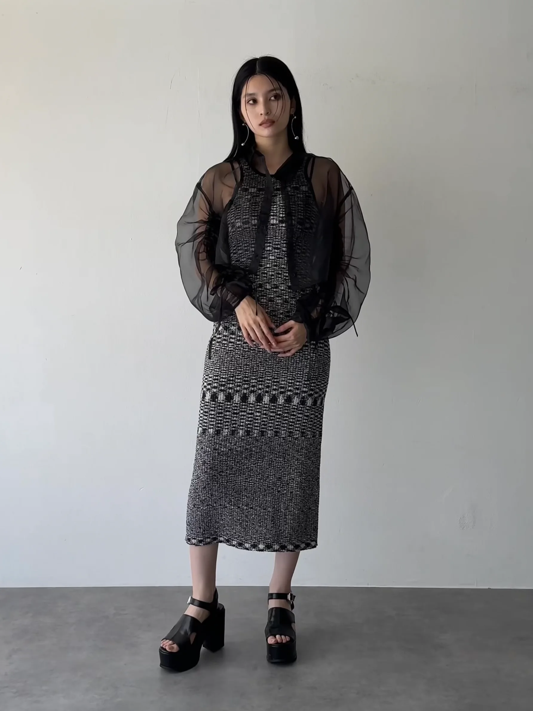 【SALE】　MURUA　リボンドロストスリーブシャイニーシアーシャツ　再入荷　0125204002 リボンドロストスリーブシャイニーシアーシャツ｜ムルーア
