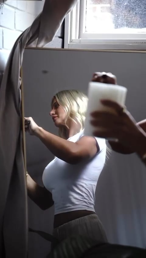 https://i.vimeocdn.com/video/1981961390-1fd9bb2f1c282954f5ecda3cdb551f7d050a76cd12a3431f13f4dcd6e181977f-d