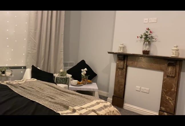 Double room in Woolwich Arsenal High St.  Main Photo