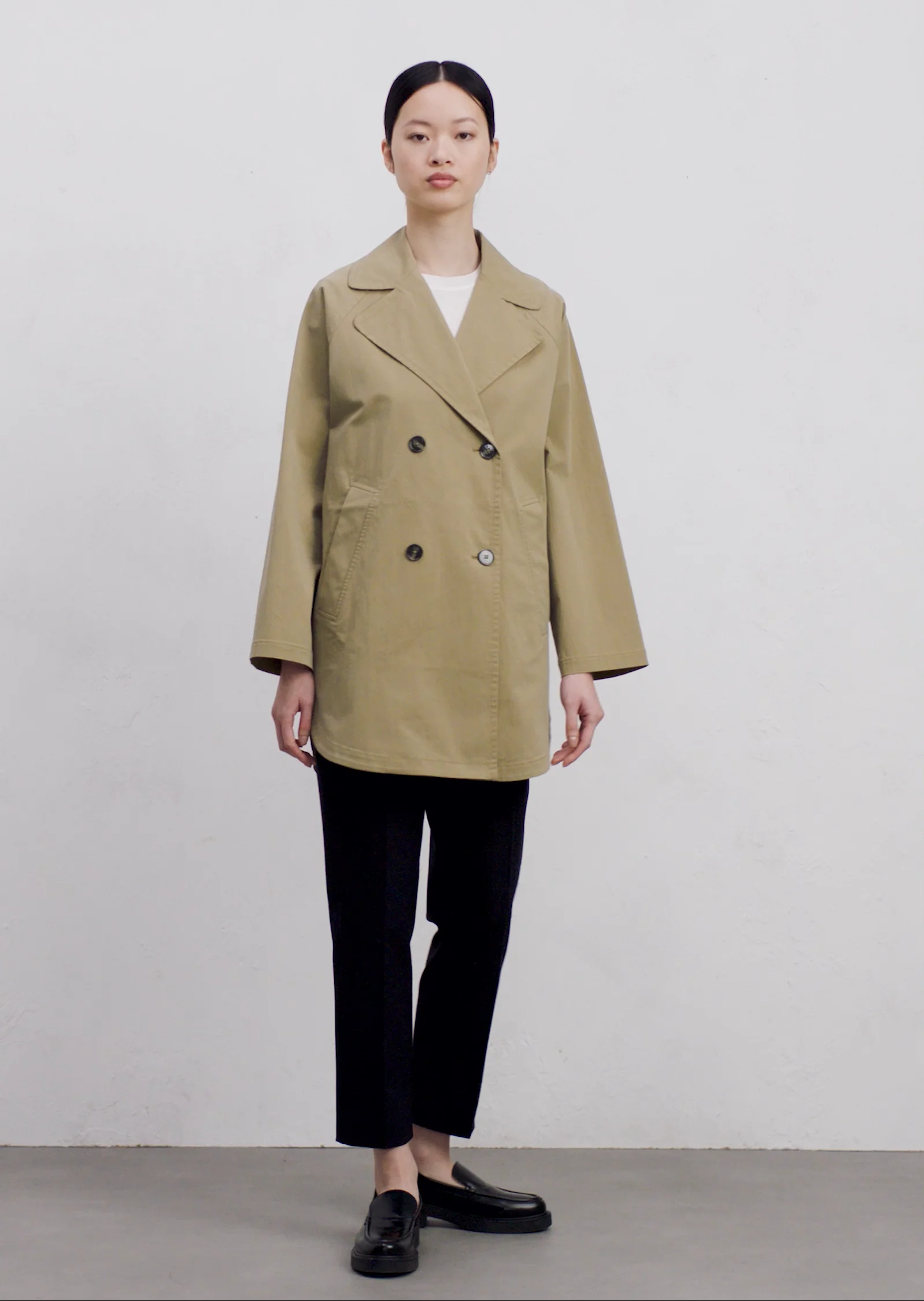 Relaxed trench cape jacket made from compact twill - beige Relaxed trench cape jacket made from compact twill - beige
