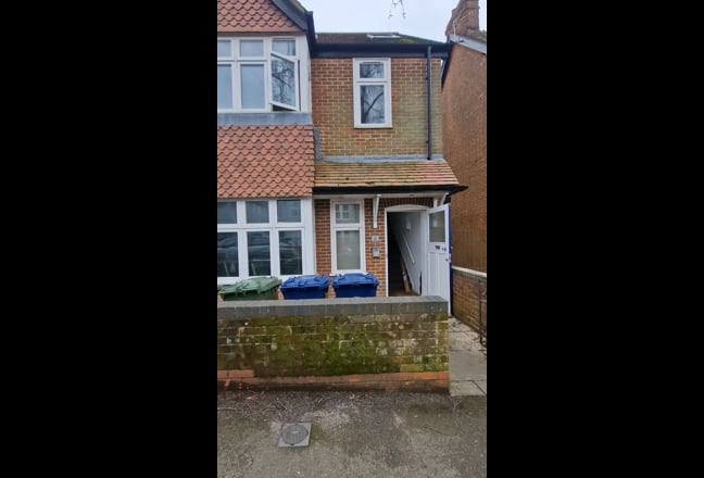 ** Double room, central Headington** Main Photo