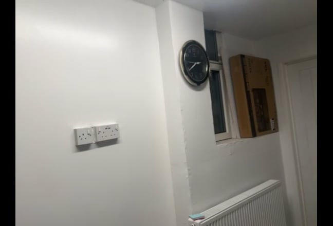 Room for rent in bushey Main Photo