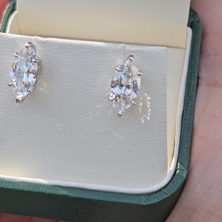 Marquise Studs (3TCW-6TCW)