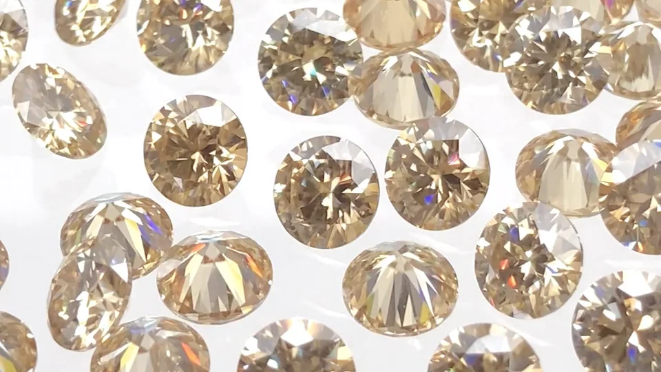 動画】モアサナイトAAA ルース ラウンドファセットカット6×6mm