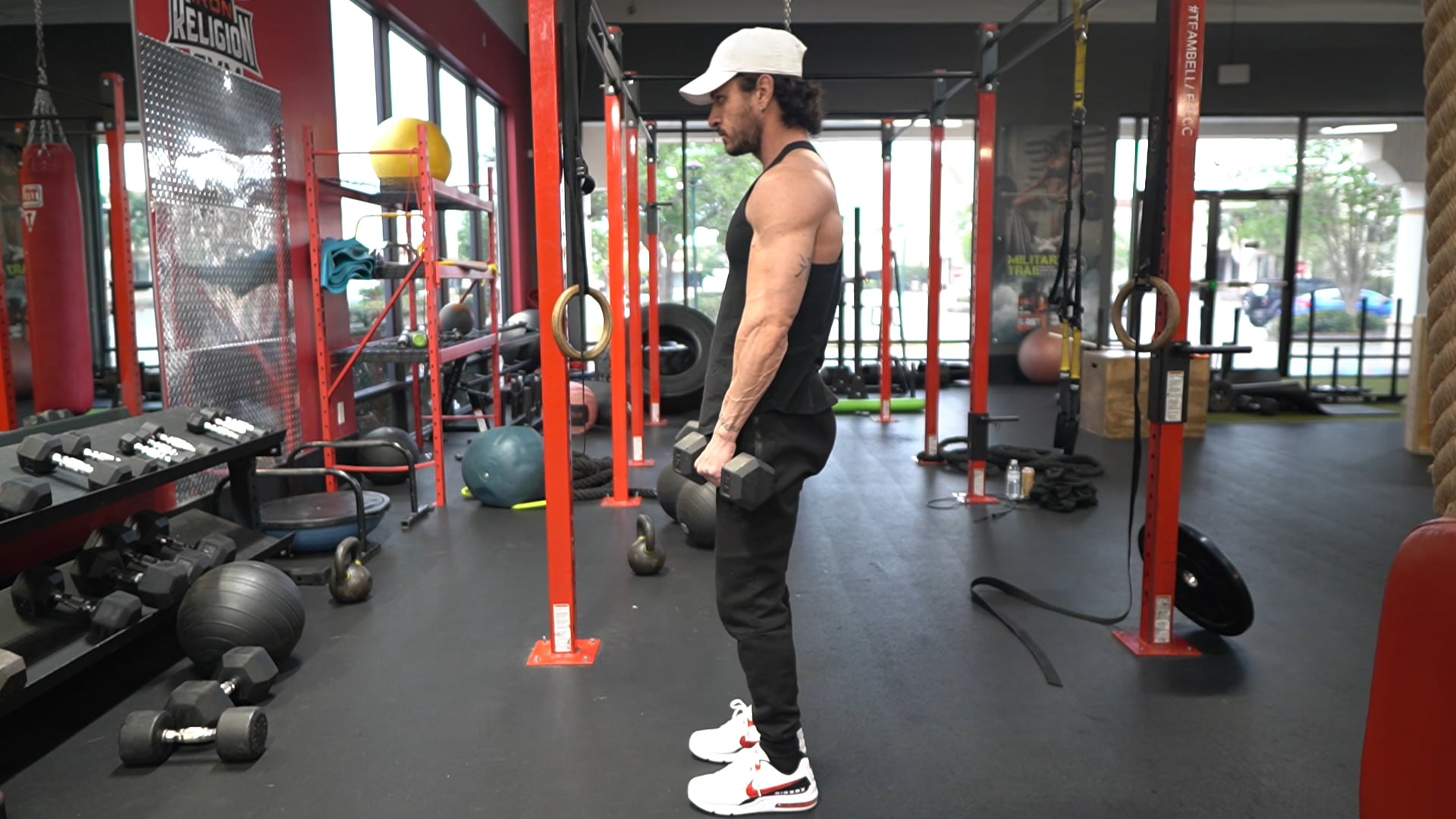 Dumbbell RDL | Videos & Movies on Vimeo