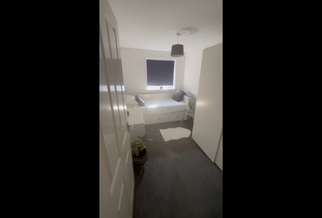 1 room to rent Botley  Main Photo