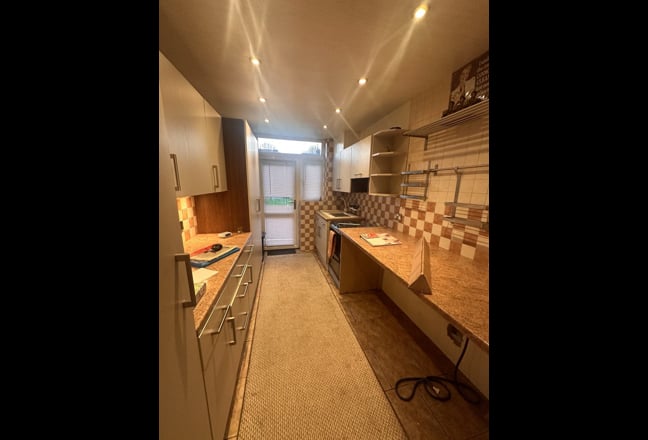 Barking, 3 Bedroom House,£ 2600 Main Photo
