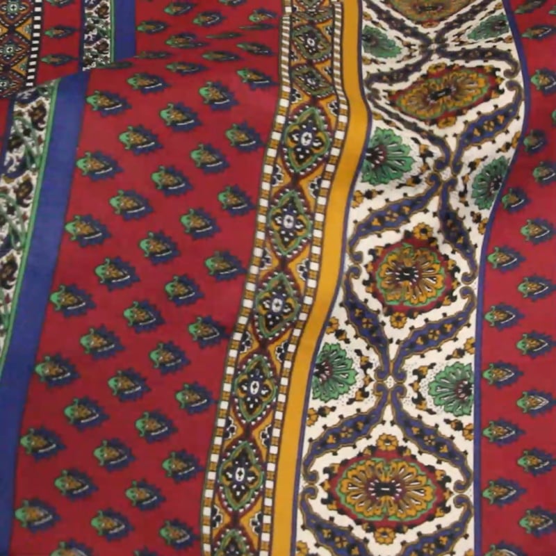 Vidéo: Twill provençal 100% coton - Motifs provençaux fond rouge