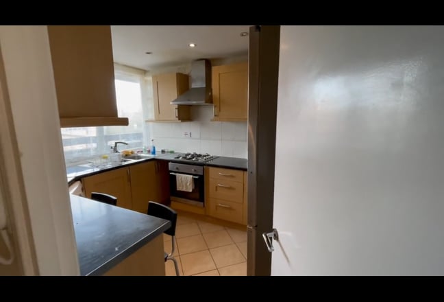 Huge Double Rm - Battersea - Discounted Main Photo