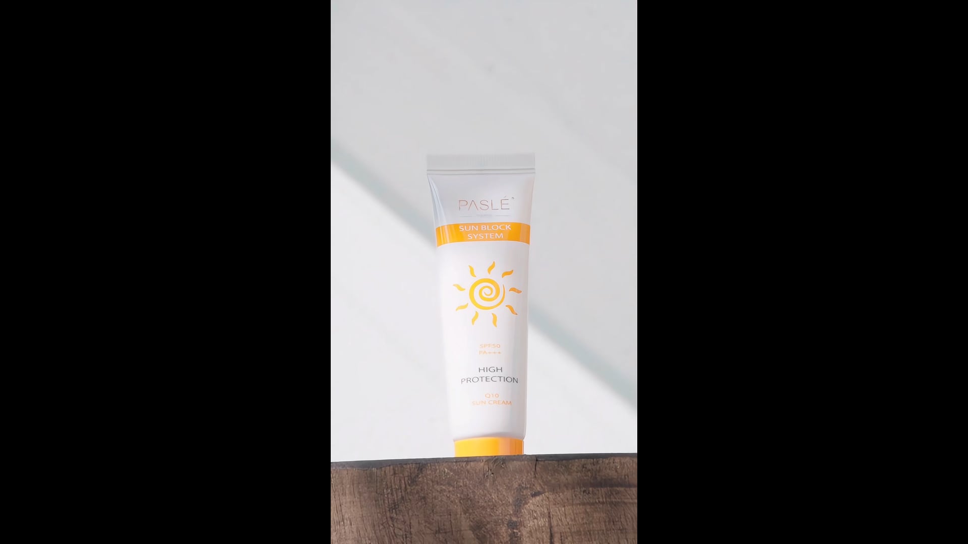 [J Studio] - SPF50 Sunscreen - Pasle - Tiktok