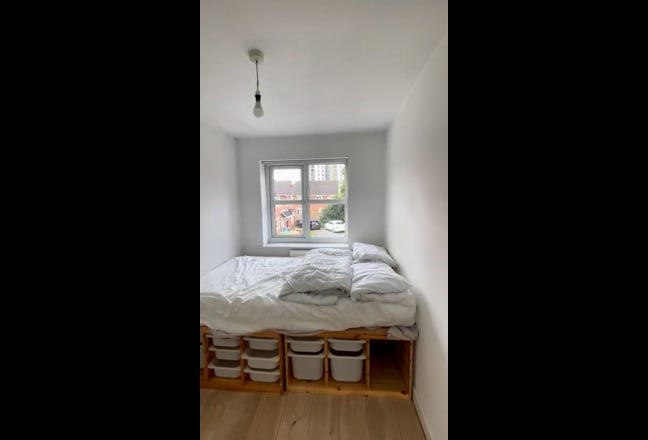 Room available in Houseshare (in Town) Main Photo