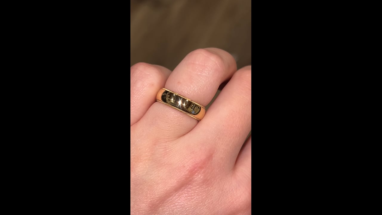 Mens Tiffany & Co. 6mm Wedding Band in 18k Yellow Gold – Filigree