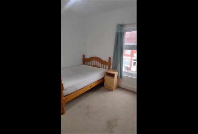 *Double Room Available in CV2 4JB* Main Photo