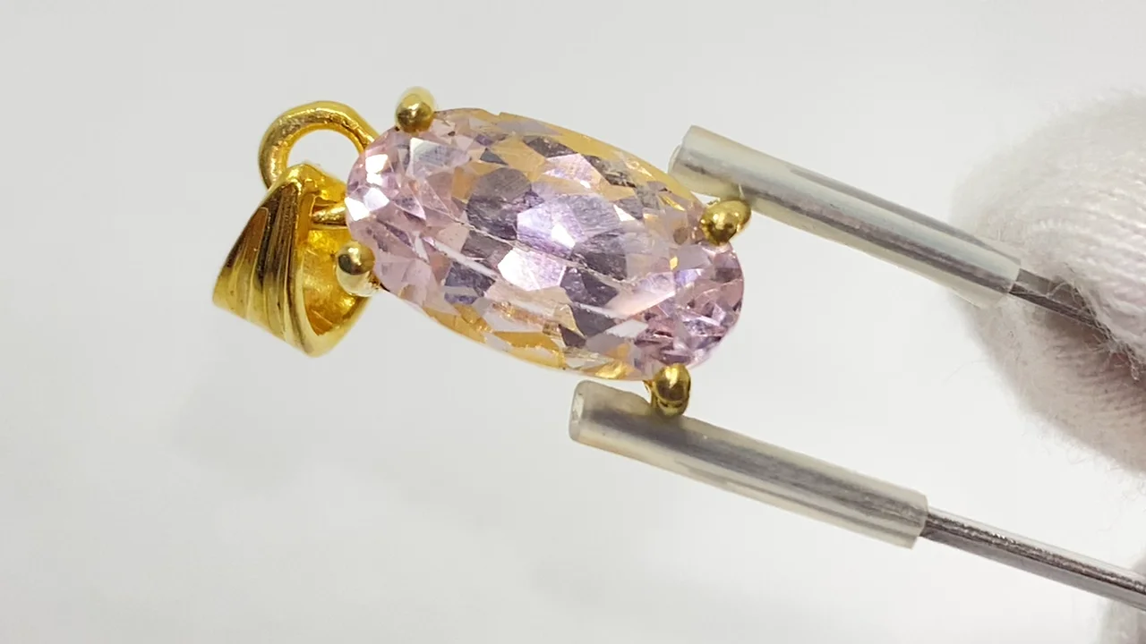 動画】【1点もの】宝石質クンツァイトAAA ファセットカットペンダント