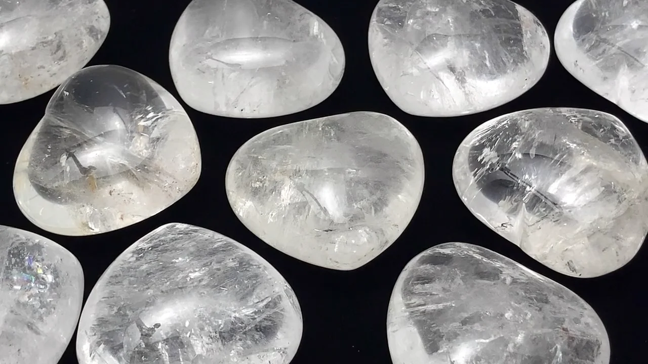 ブラジル産クリスタル 穴なしハート 1個｜天然石ビーズの卸問屋