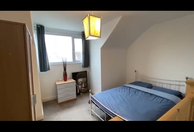 Spacious Double Room Bills inc £485 Pcm Main Photo