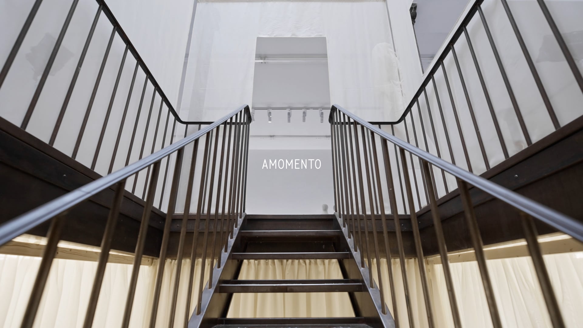 amomento paris 25PS