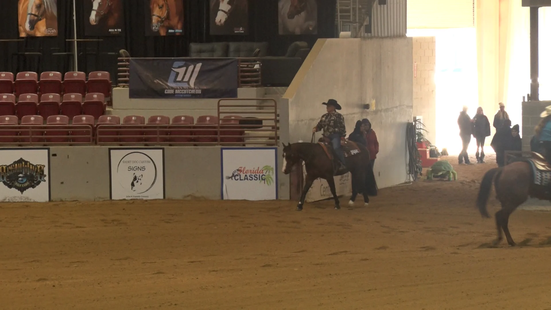 Florida Reining Classic NON PRO DERBY Janet Rogers And Whizin Off With Guns