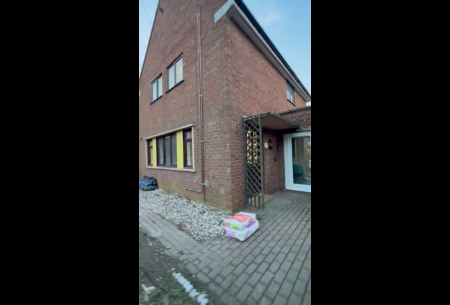 Video 1: Dinning/Lounge area