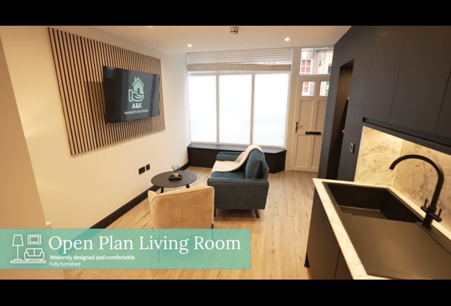 🌟 Luxury 2-Bed Apartment | Private Garden | EX4  Main Photo