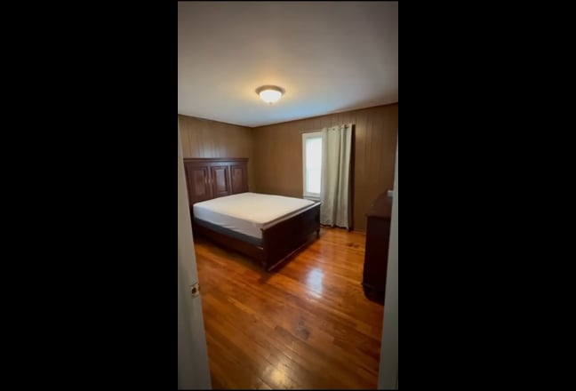 Cozy furnished room in 2B1B available April 1st Main Photo