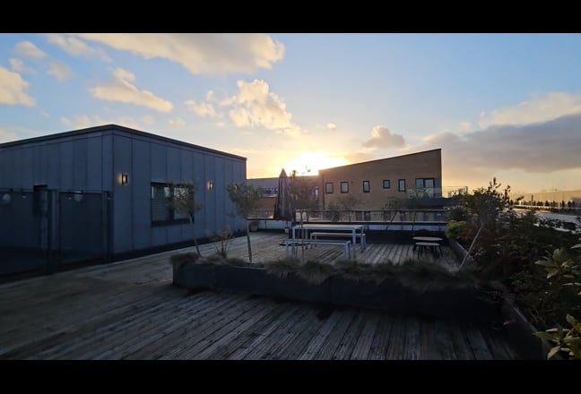 Double Room in Penthouse w huge private terrace Main Photo