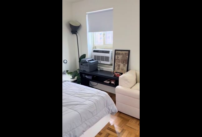 Master Bedroom available in a fully furnished APT Main Photo