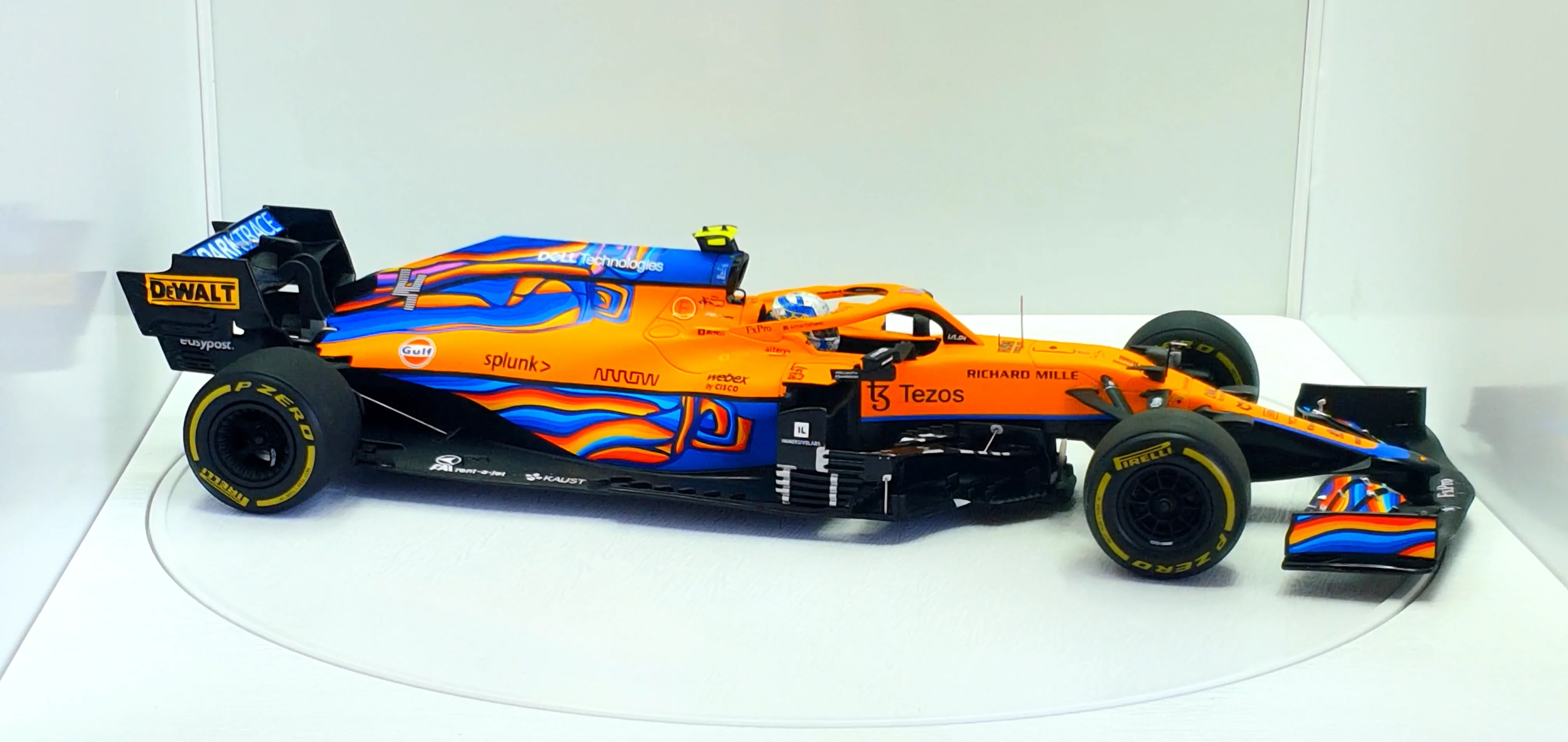 Comprar F1 Mclaren 2021 Lando Noris Abu Dhabi 1/18 Spark - a