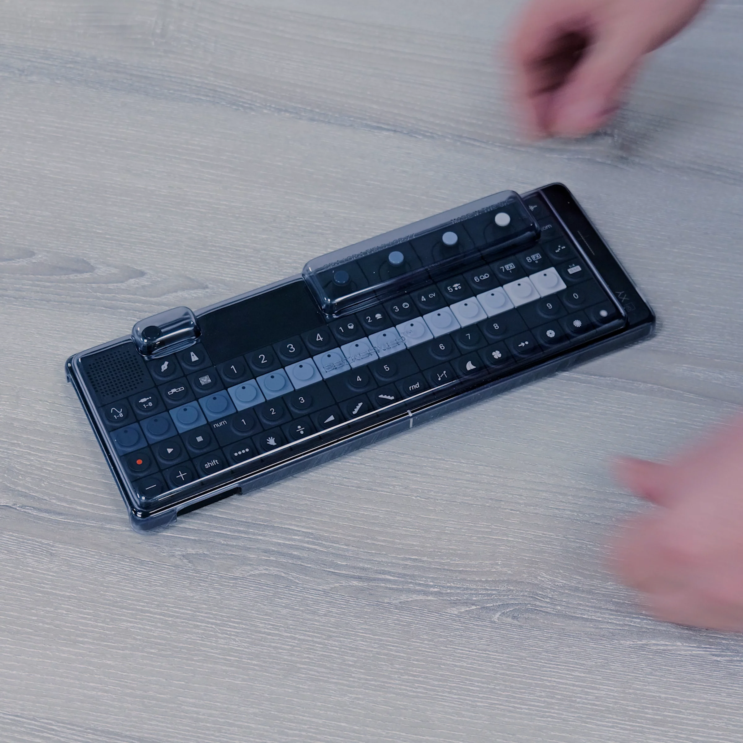 クリエイティブメモリーズ デザイナーペーパー DECKSAVER(デッキセイバー) DS-PC-OP1XY | Rock oN Line eStore