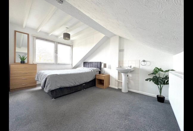 Beautiful Double Room Main Photo