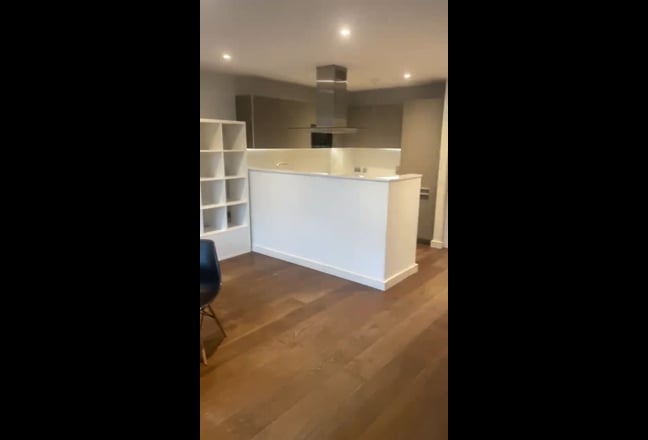 Beautiful Double Room In Heart of Greenwich  Main Photo