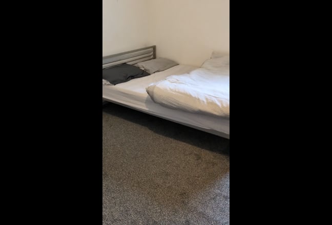 Double Furnished Room for Rent Main Photo