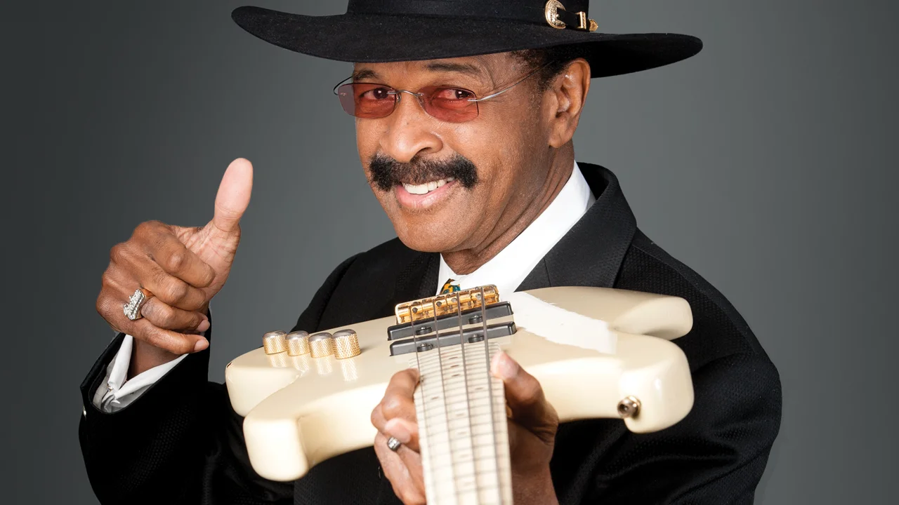 Giants of Bass - Larry Graham - Bassline Publishing