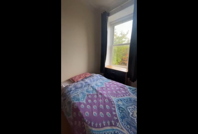 Small Double Room Available EH3 Main Photo
