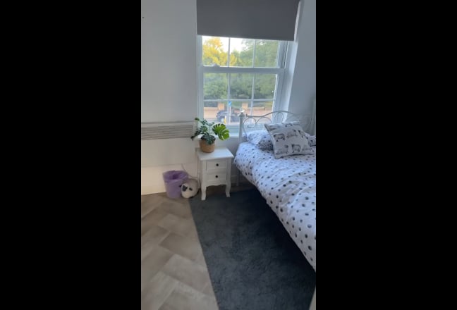 Single room bed included  Main Photo